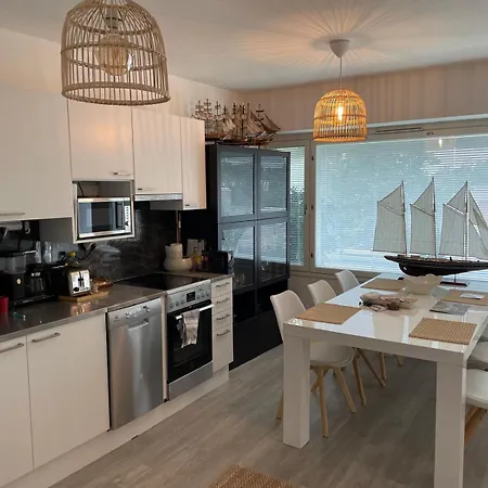 Revell In * האנקו